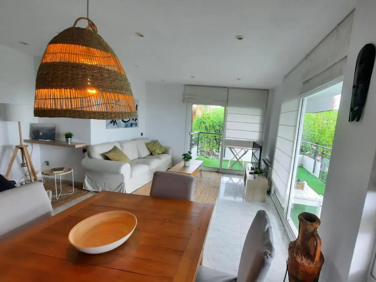 Apartment With Pool Near The Beach And Barcelona By Train El El Masnou